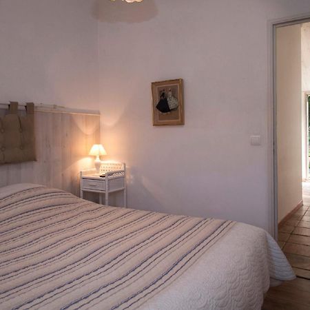 Bed and Breakfast Ecuries Sainte Croix Carcassonne Exterior foto