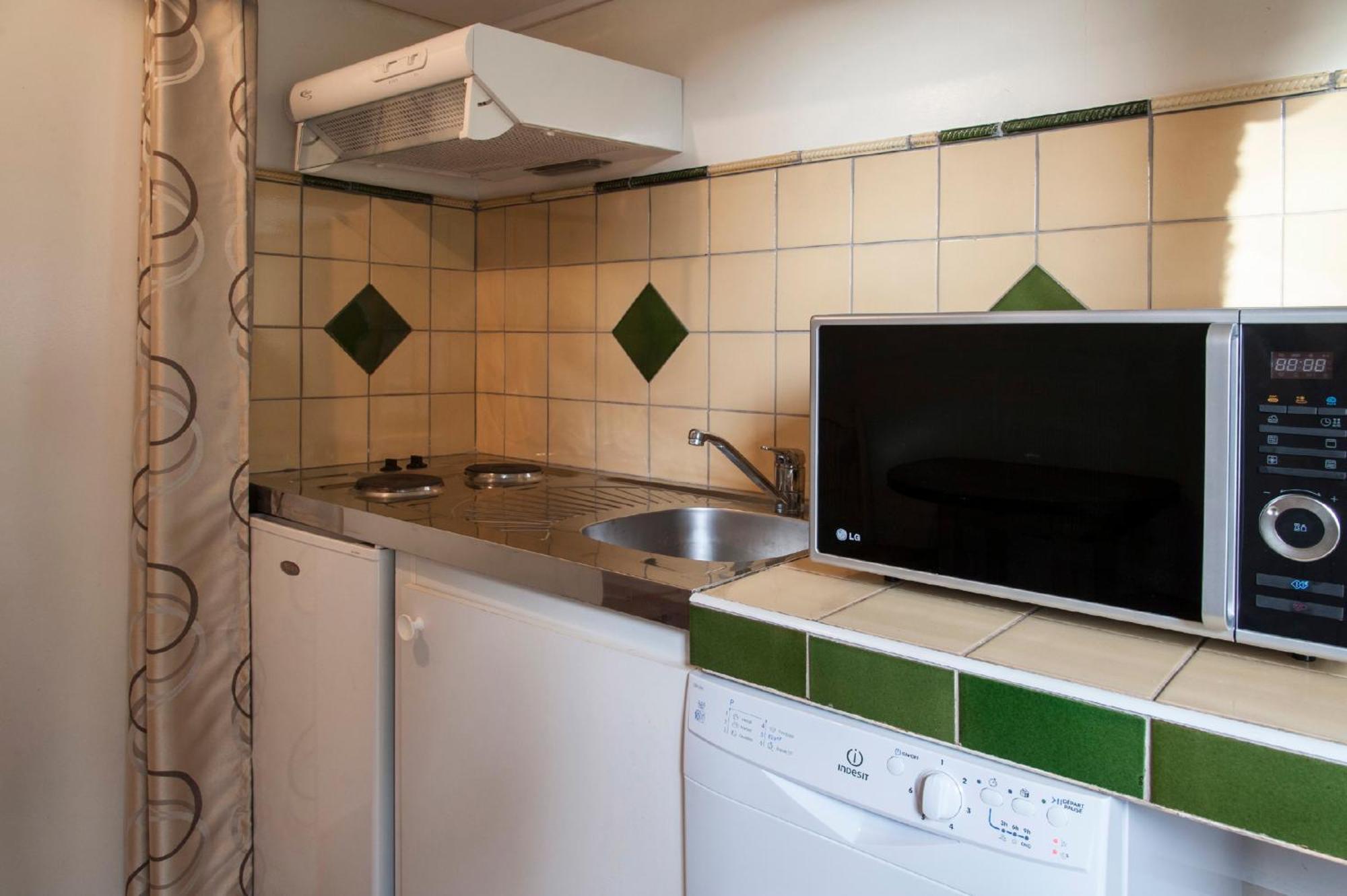 Bed and Breakfast Ecuries Sainte Croix Carcassonne Exterior foto