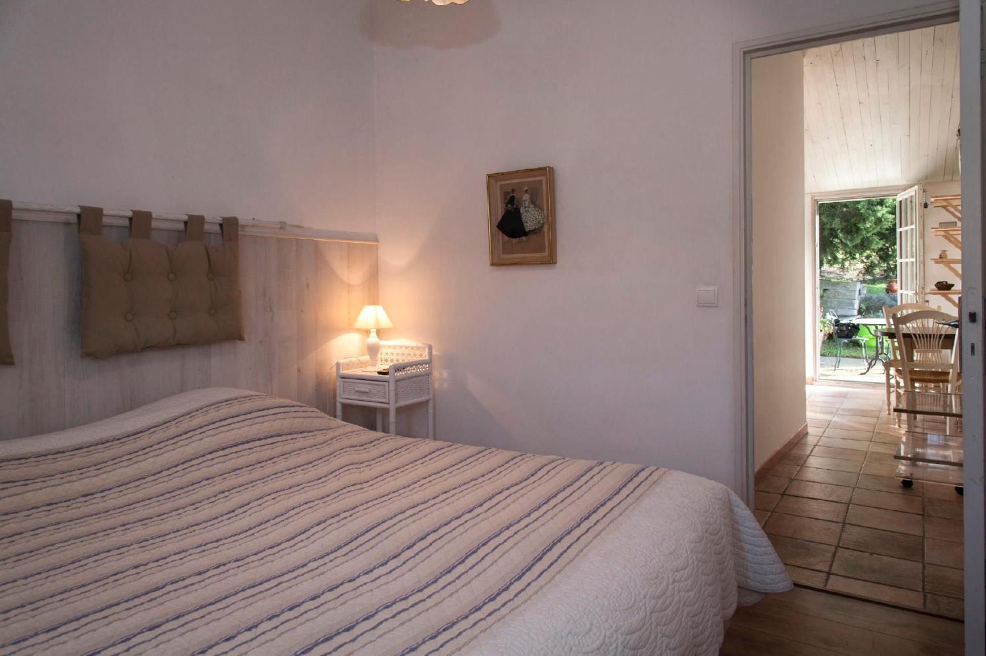 Bed and Breakfast Ecuries Sainte Croix Carcassonne Exterior foto