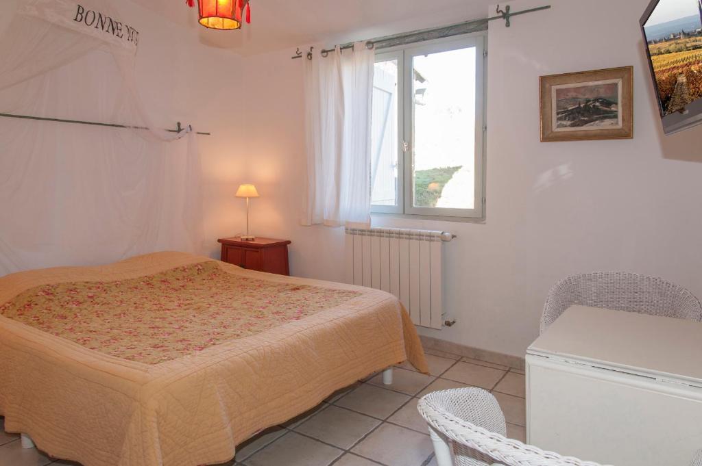 Bed and Breakfast Ecuries Sainte Croix Carcassonne Zimmer foto