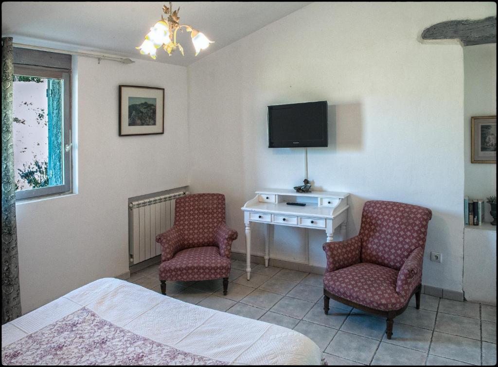 Bed and Breakfast Ecuries Sainte Croix Carcassonne Zimmer foto