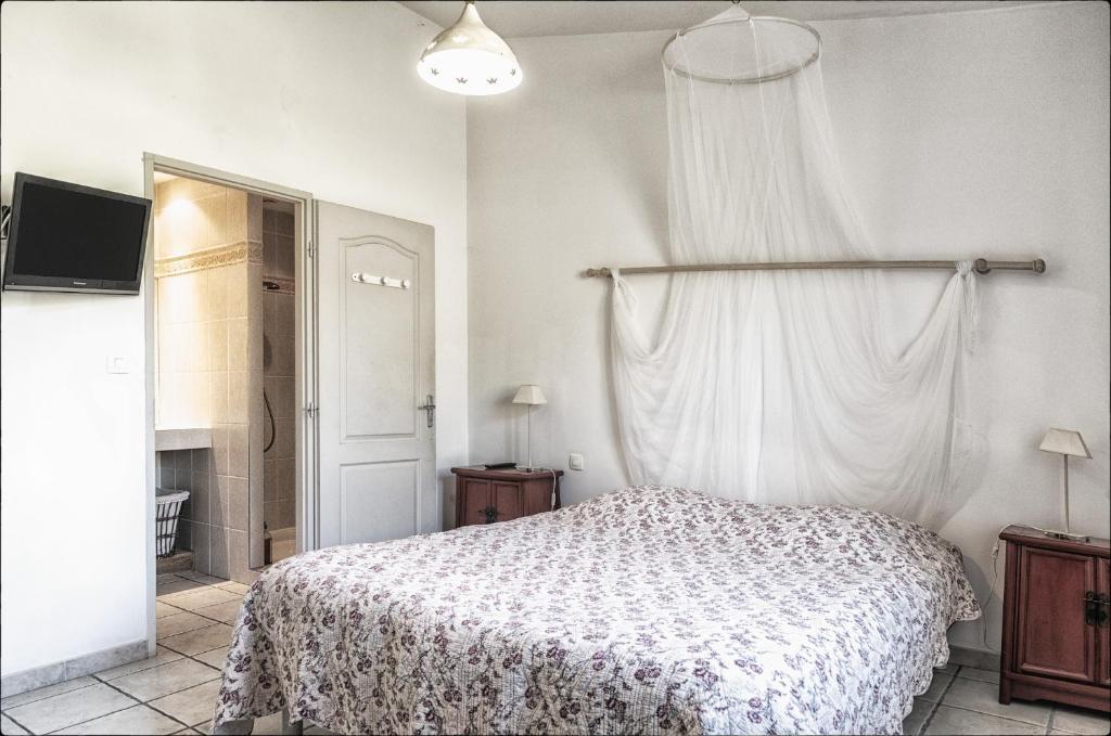 Bed and Breakfast Ecuries Sainte Croix Carcassonne Zimmer foto